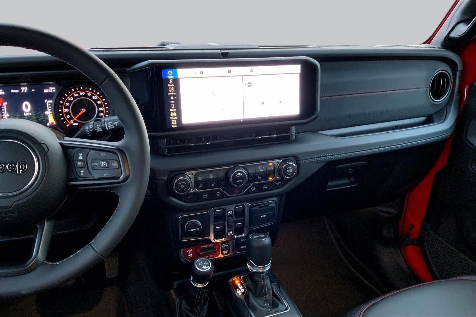 Used 2026 Jeep Wrangler Unlimited Rubicon AWD/4WD image 7
