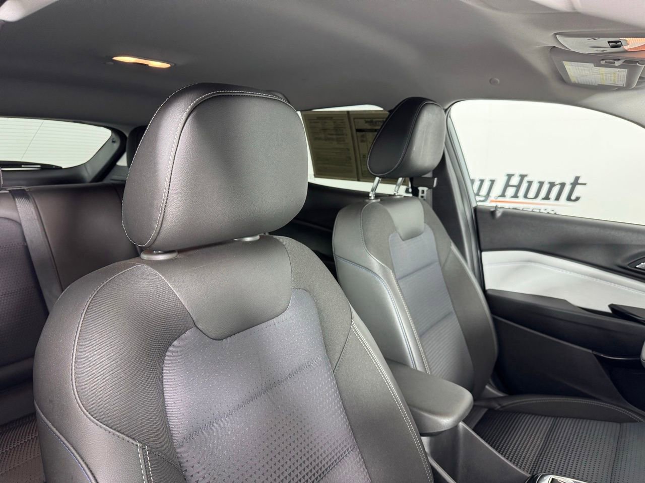 Used 2025 Chevrolet Trax LT image 31