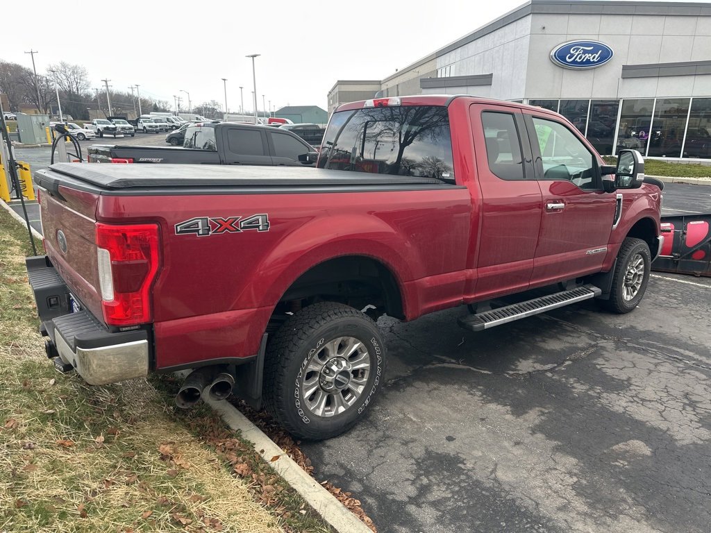 Used 2018 Ford F350 Lariat w/ Chrome Package image 6