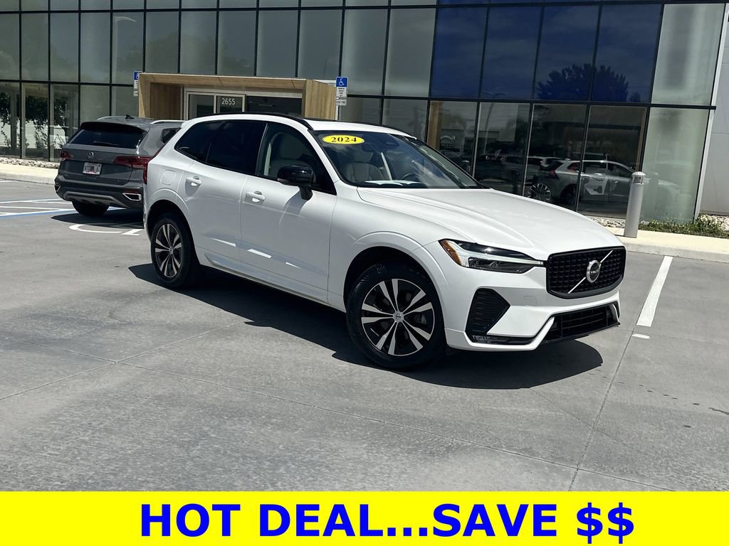 Used 2024 Volvo XC60 B5 Core AWD/4WD image 2