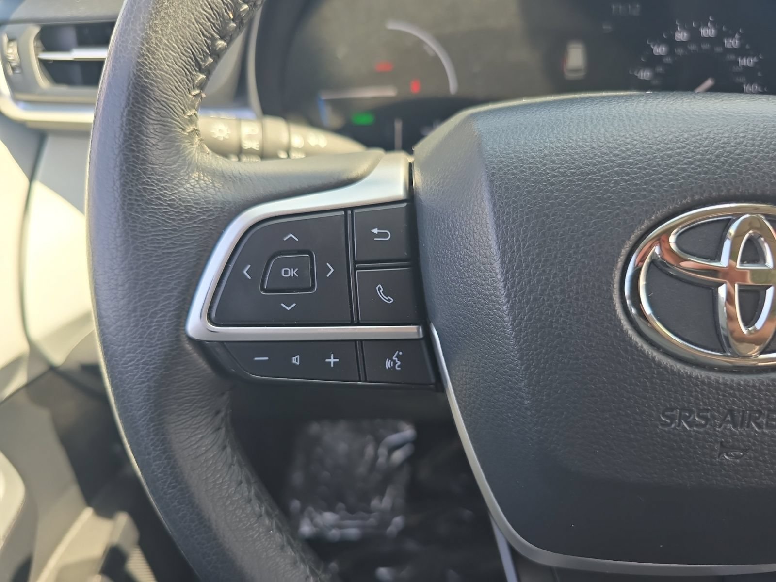 Certified 2025 Toyota Sienna XLE w/ XLE Plus Package AWD/4WD image 22