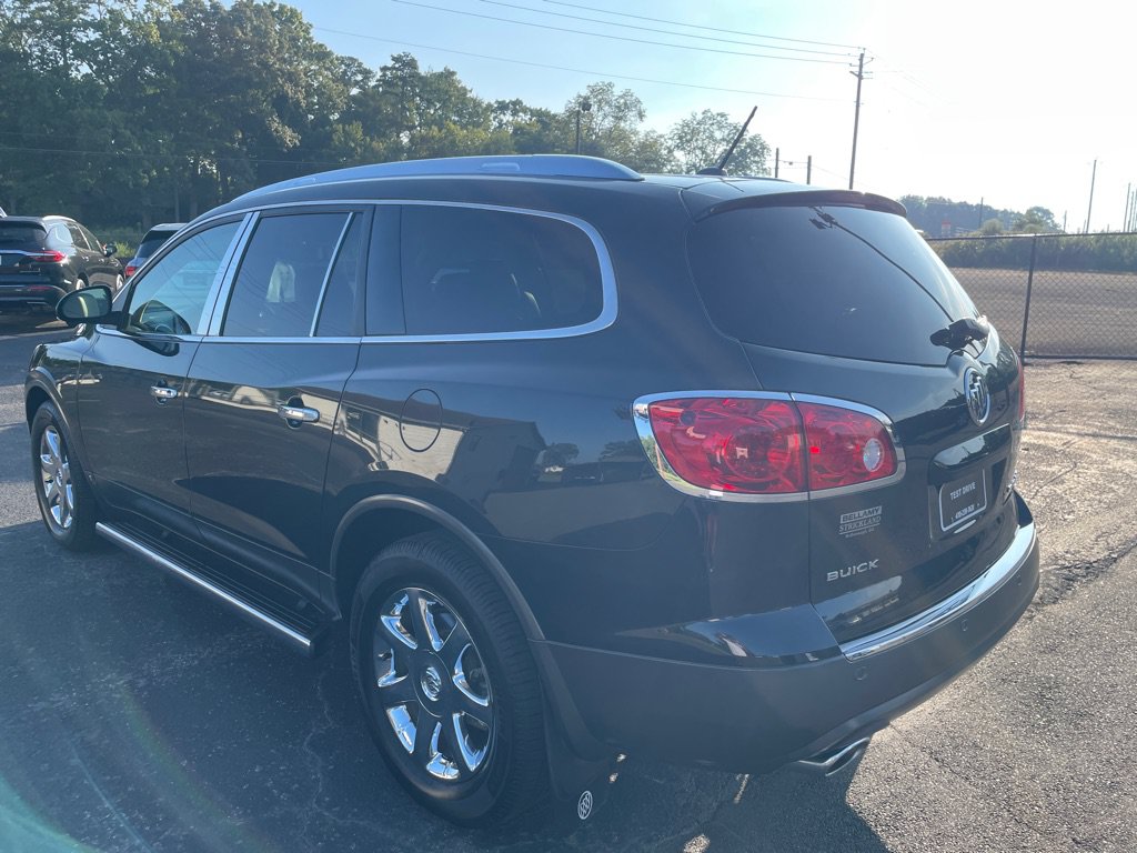 Used 2009 Buick Enclave CXL w/ Entertainment Package #2 FWD image 4