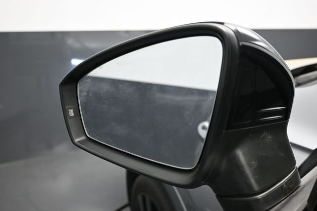 Used 2021 Volkswagen Tiguan SE R-Line FWD image 9