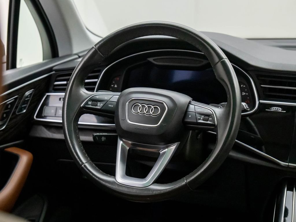 Used 2023 Audi Q7 3.0T Premium image 18