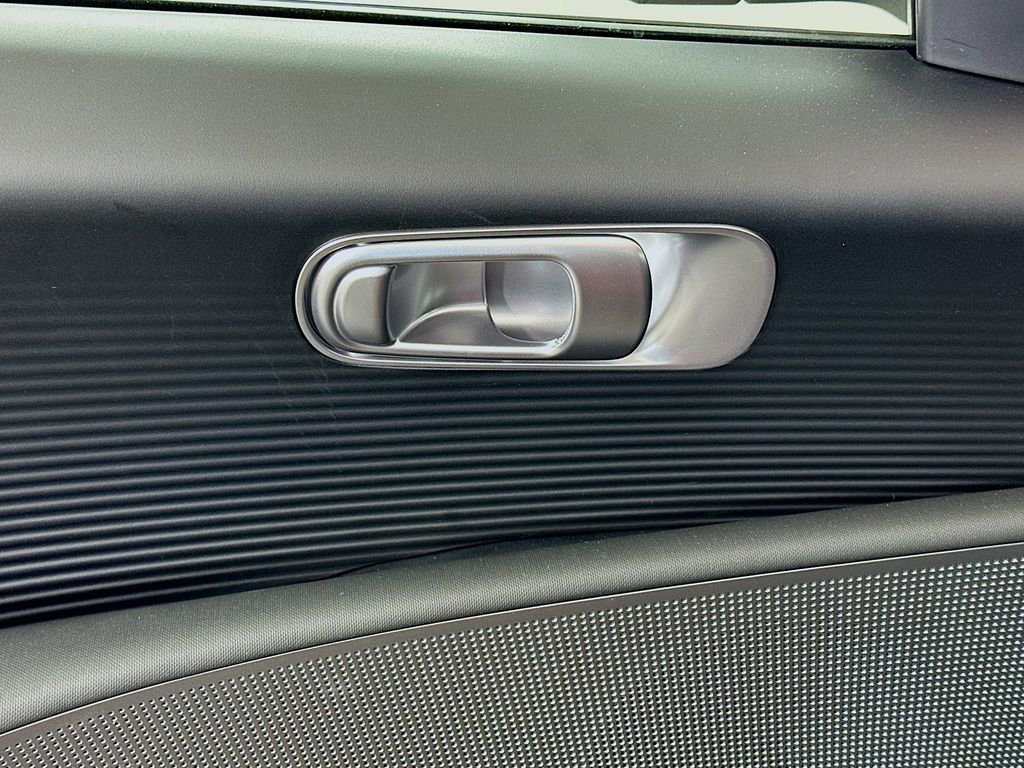 New 2025 Hyundai Ioniq 6 SE image 20