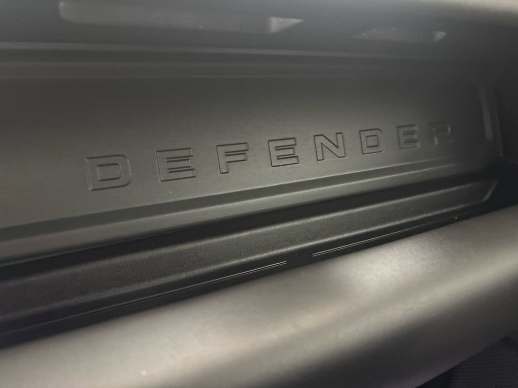 Used 2020 Land Rover Defender 110 X image 42