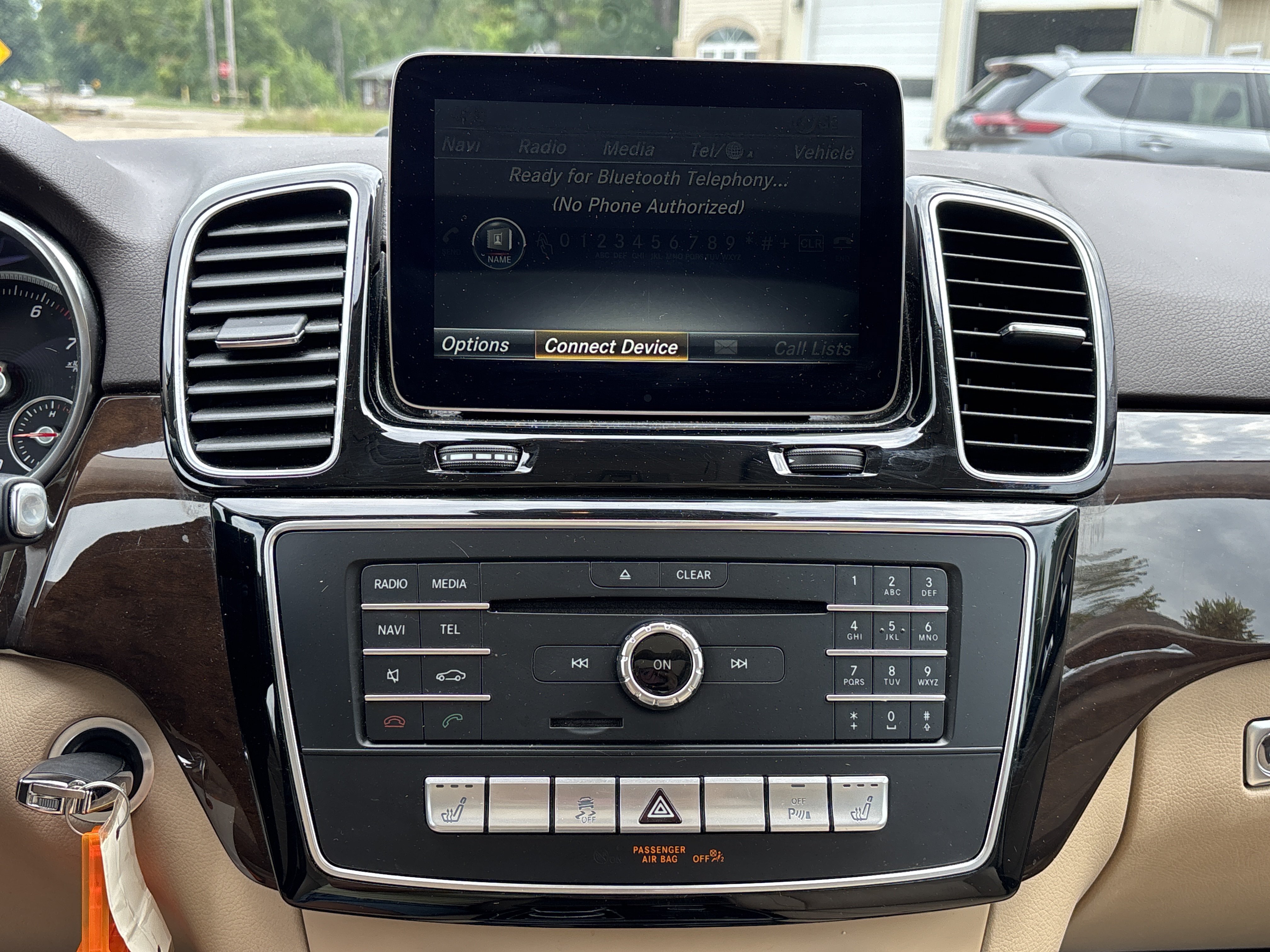 Used 2017 Mercedes-Benz GLE 350 4MATIC w/ Premium 1 Package image 22