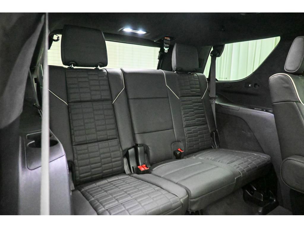 Certified 2024 Cadillac Escalade Sport Platinum w/ LPO, ONYX Package image 19