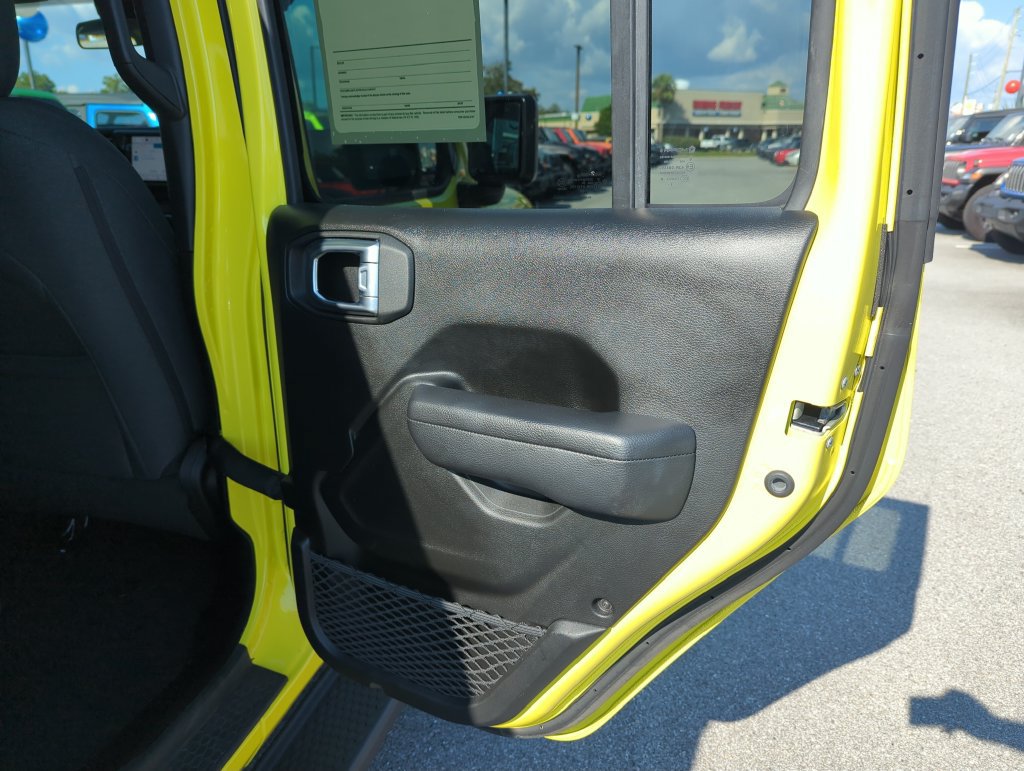 Used 2024 Jeep Wrangler Unlimited Sport AWD/4WD image 28