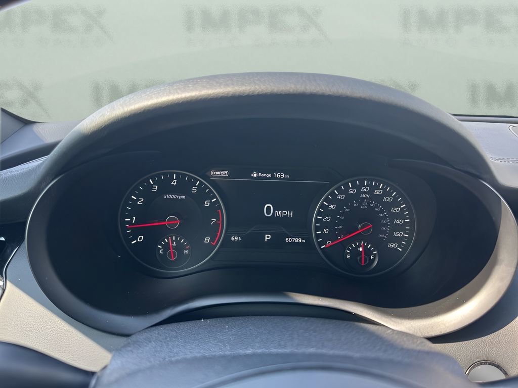 Used 2020 Kia Stinger GT1 RWD image 24