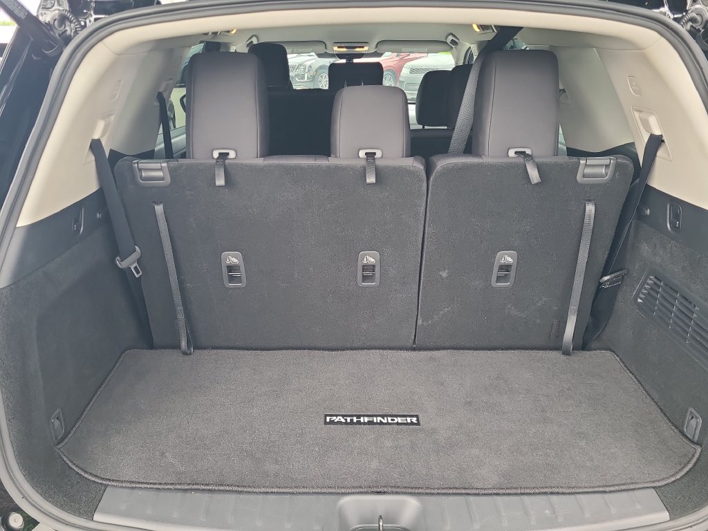 Certified 2026 Nissan Pathfinder SV FWD image 13