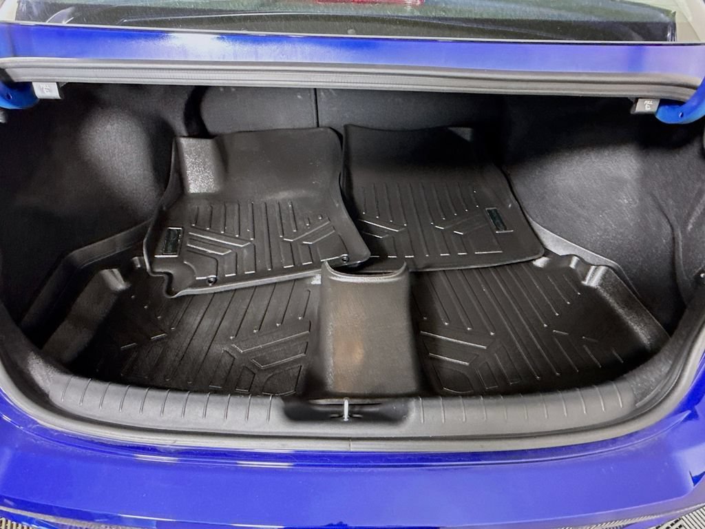 Certified 2023 Hyundai Elantra Limited FWD image 31