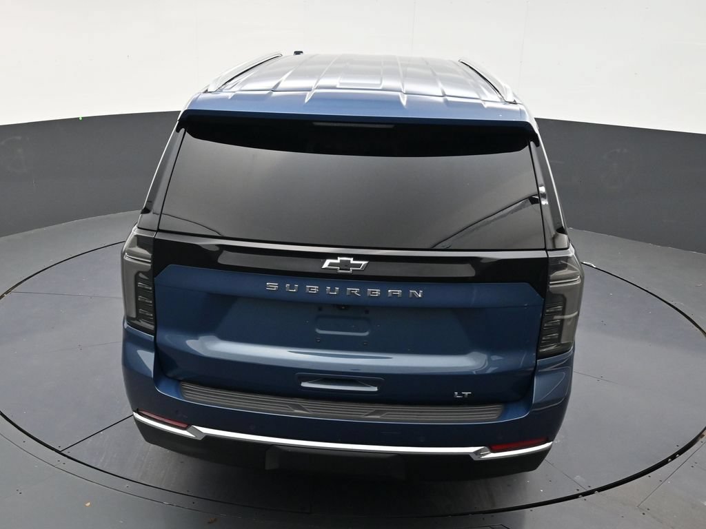 Used 2025 Chevrolet Suburban LT w/ Comfort Package RWD image 15