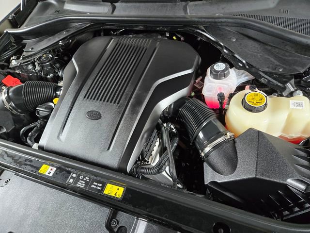 Used 2025 Land Rover Range Rover Long Wheelbase SE image 25