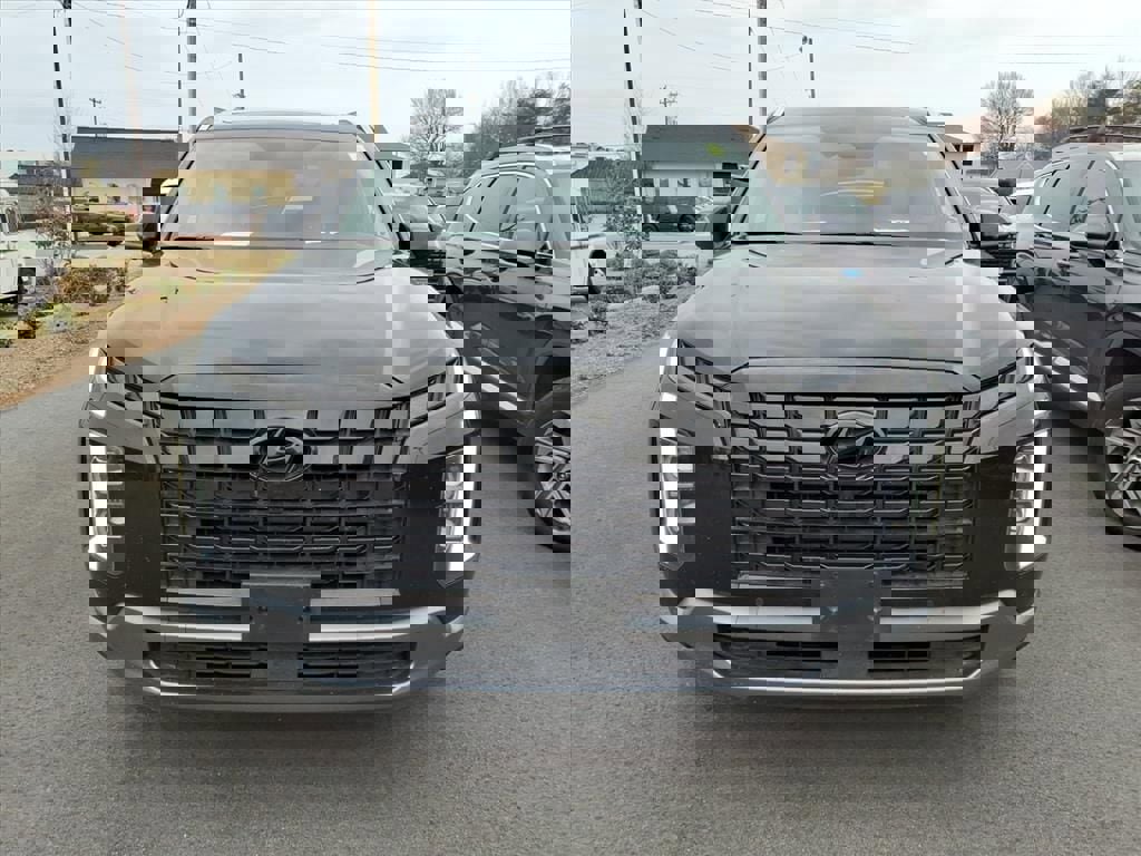 Used 2024 Hyundai Palisade SEL w/ Premium Package image 2