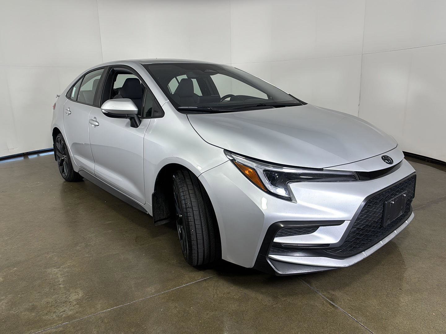 Used 2023 Toyota Corolla SE FWD image 20