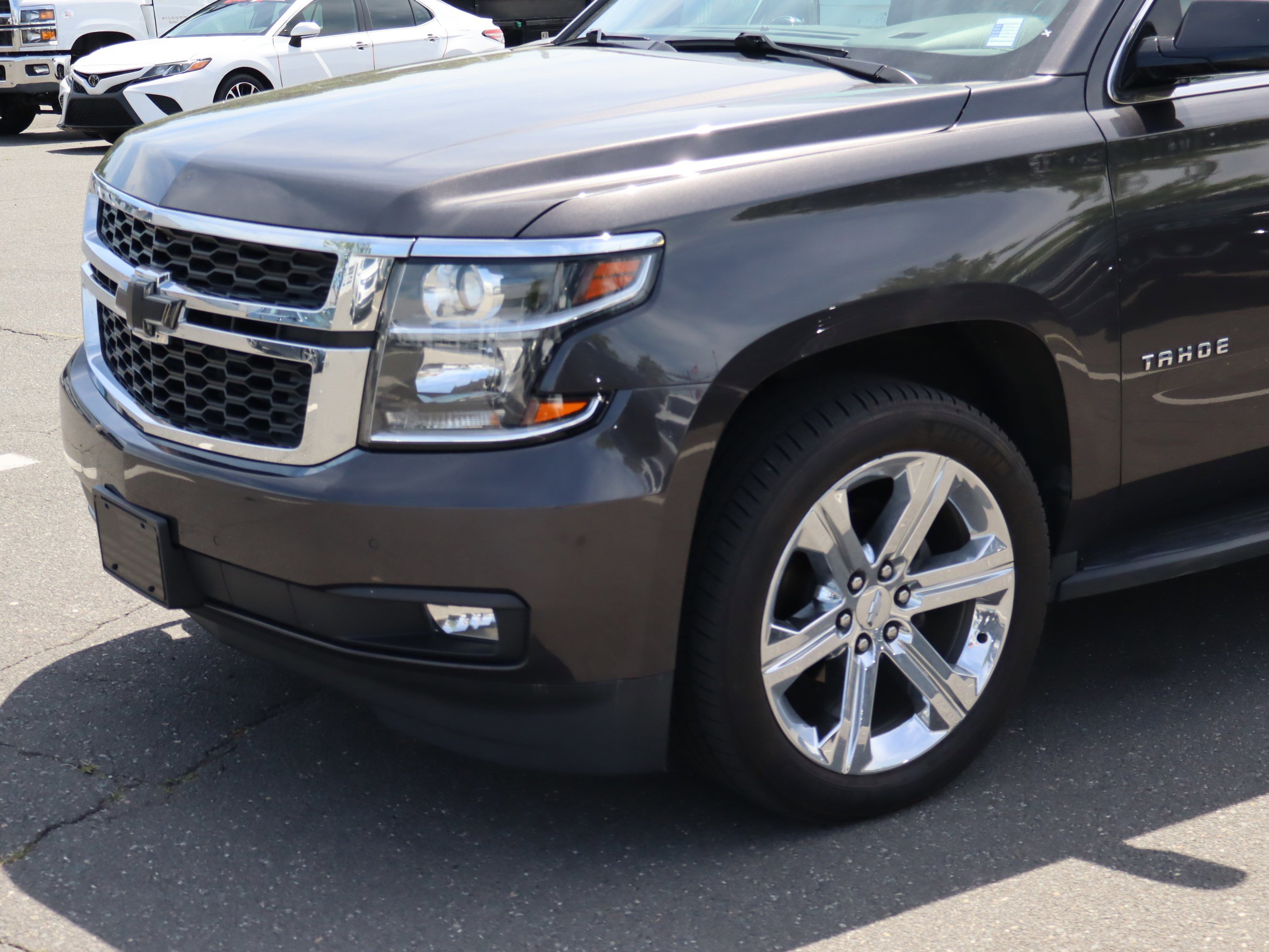 Used 2018 Chevrolet Tahoe LT w/ Luxury Package AWD/4WD image 17