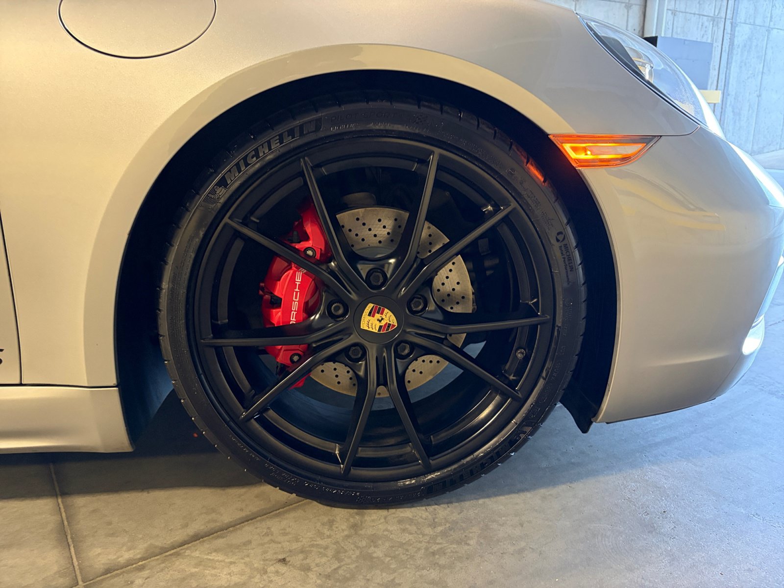 Certified 2018 Porsche 718 Boxster GTS RWD image 19