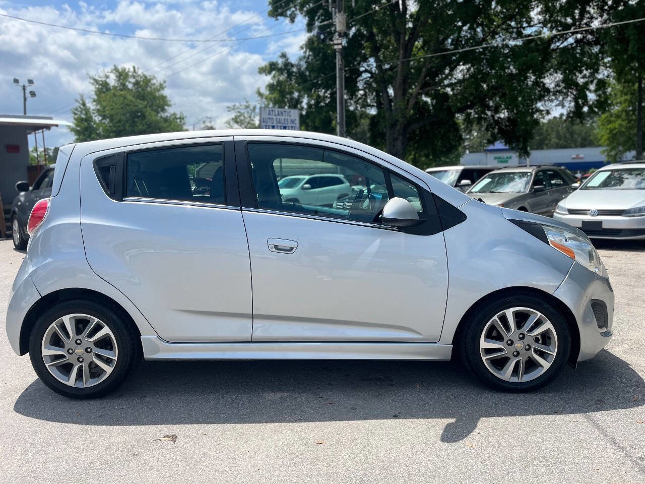 Used 2014 Chevrolet Spark LT image 5