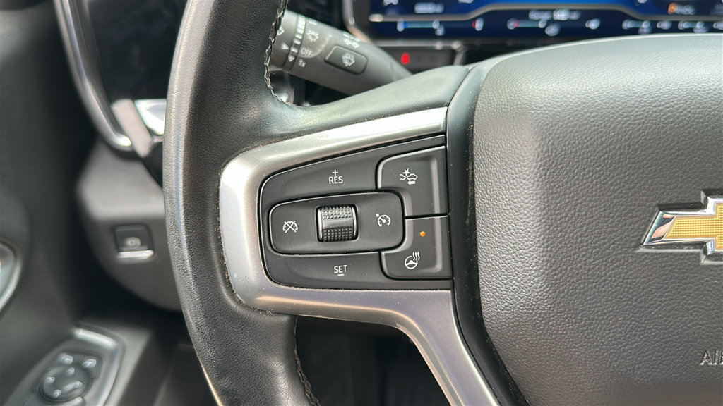 Used 2025 Chevrolet Silverado 1500 LT w/ Work Truck Package AWD/4WD image 17