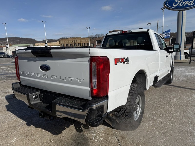 New 2025 Ford F250 XL w/ XL Off-Road Package image 7