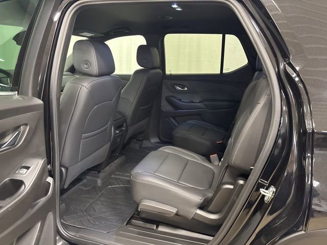 Used 2023 Chevrolet Traverse LT w/ LPO, Floor Liner Package image 19
