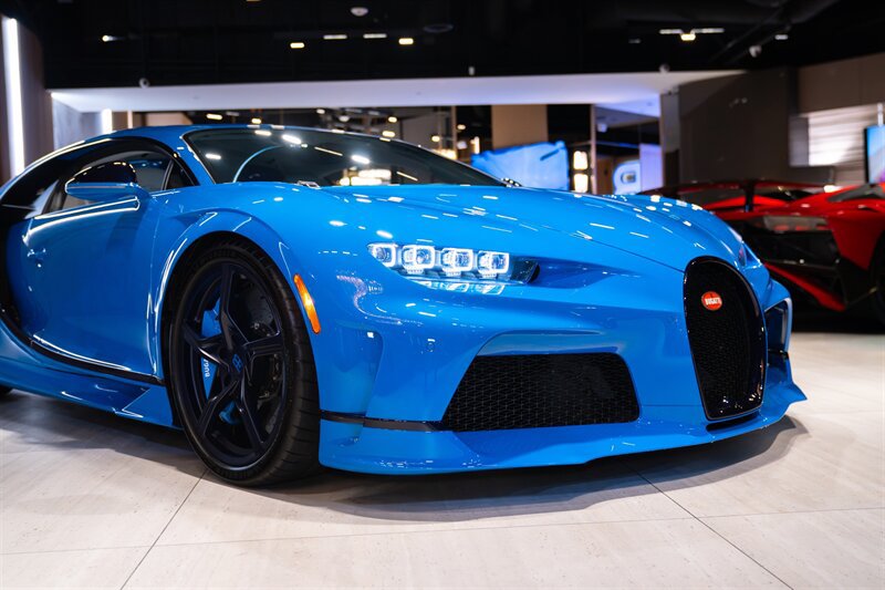 Used 2022 Bugatti Chiron Super Sport AWD/4WD image 8