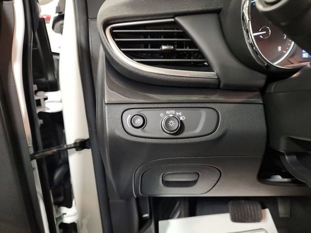 Used 2022 Buick Encore Preferred w/ Safety Package image 20