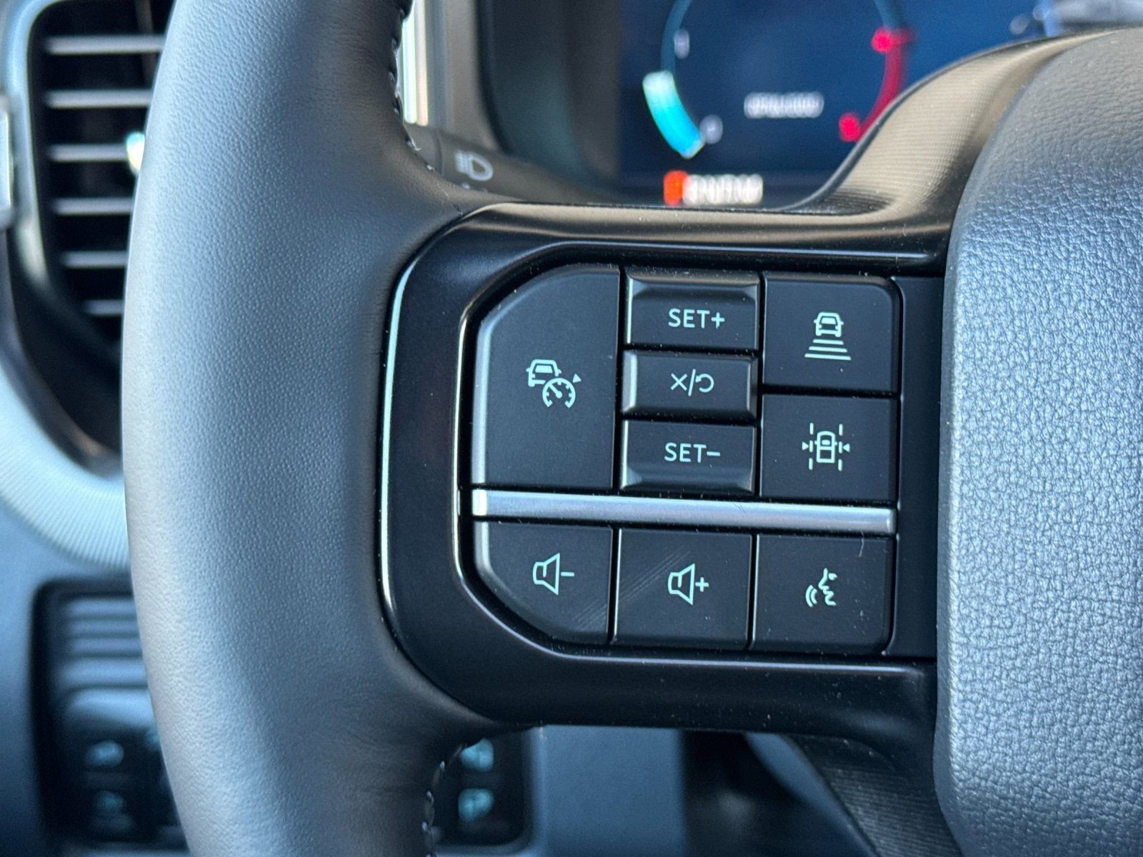 New 2026 Ford F250 Platinum w/ FX4 Off-Road Package image 27