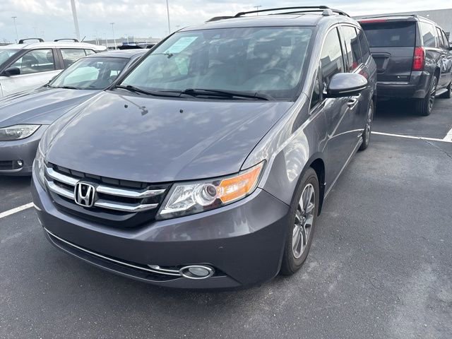 Used 2017 Honda Odyssey Touring image 3