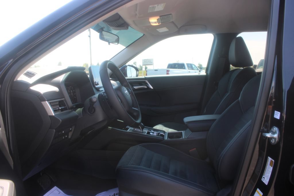 Used 2026 Nissan Rogue SL AWD/4WD image 23