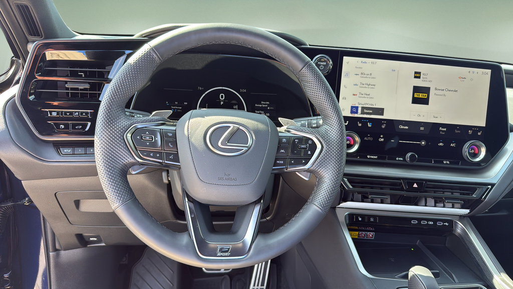 Used 2026 Lexus TX 500h AWD w/ Technology Package image 30