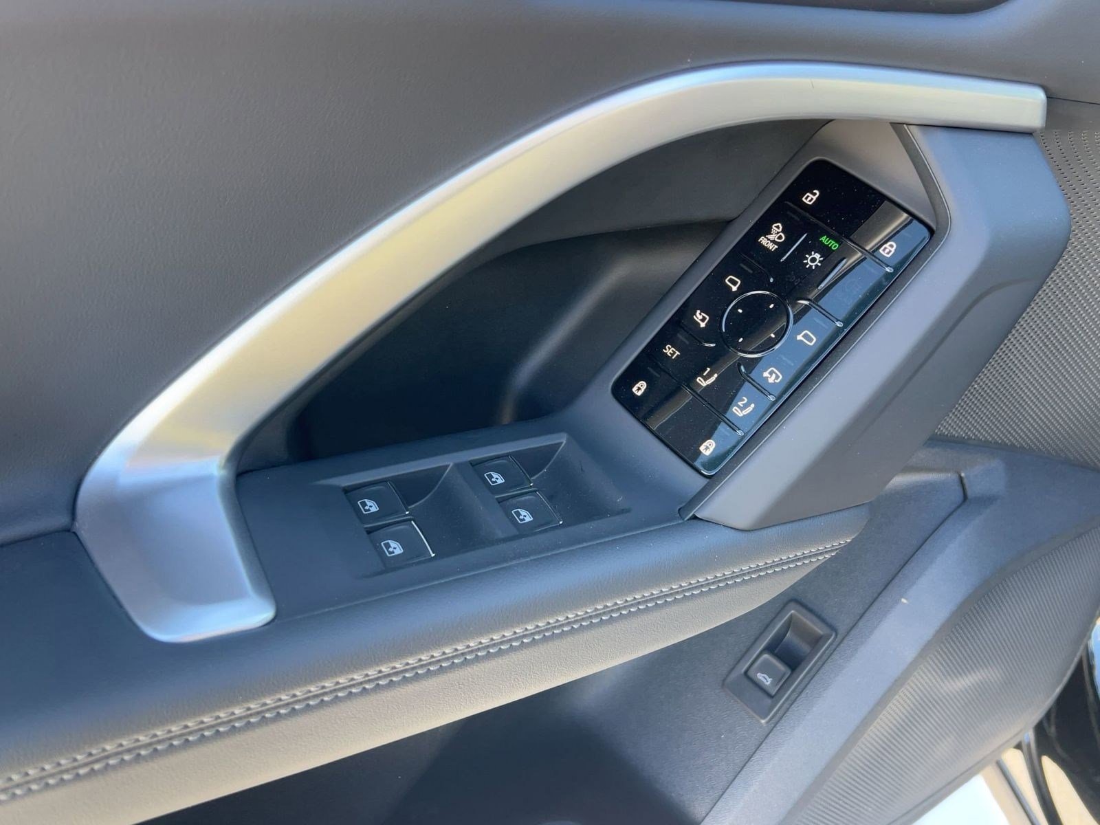 New 2025 Audi Q5 Premium AWD/4WD image 21