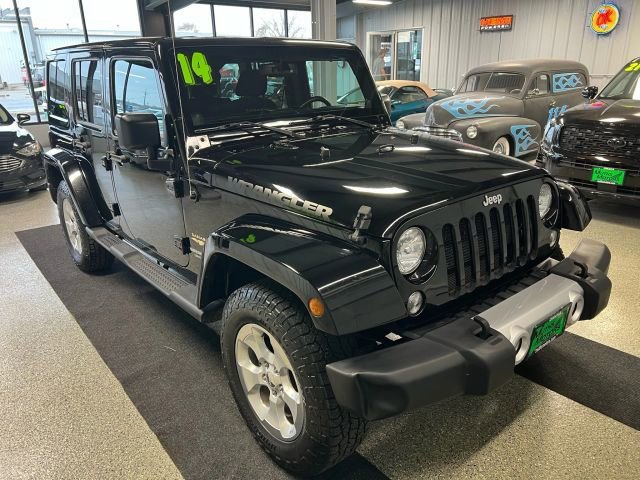 Used 2014 Jeep Wrangler Unlimited Sahara w/ Max Tow Package image 2