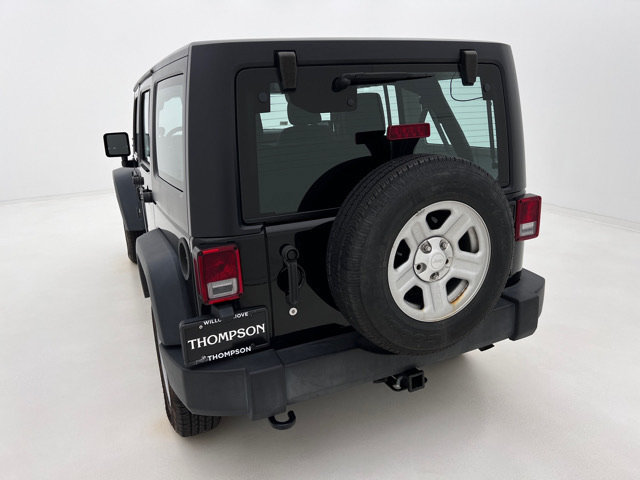 Used 2015 Jeep Wrangler Unlimited Sport w/ Connectivity Group AWD/4WD image 11