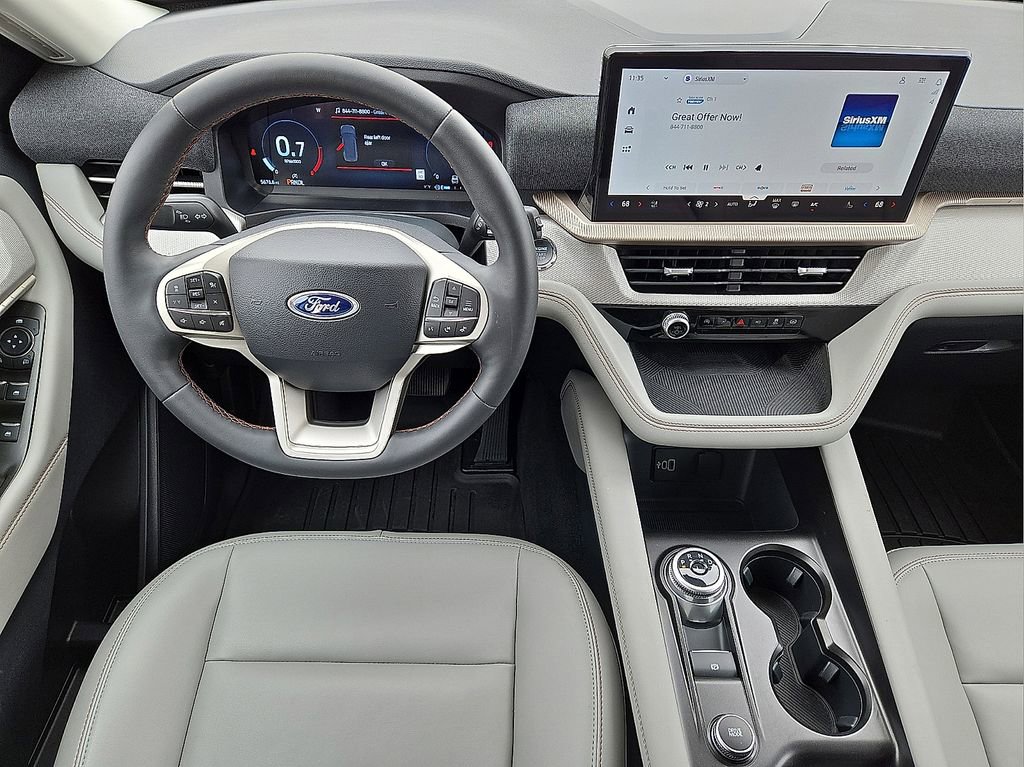 Used 2026 Ford Explorer Active w/ Active Comfort Package image 18