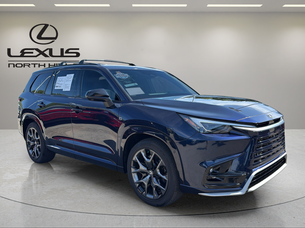 Used 2026 Lexus TX 500h AWD w/ Technology Package image 4