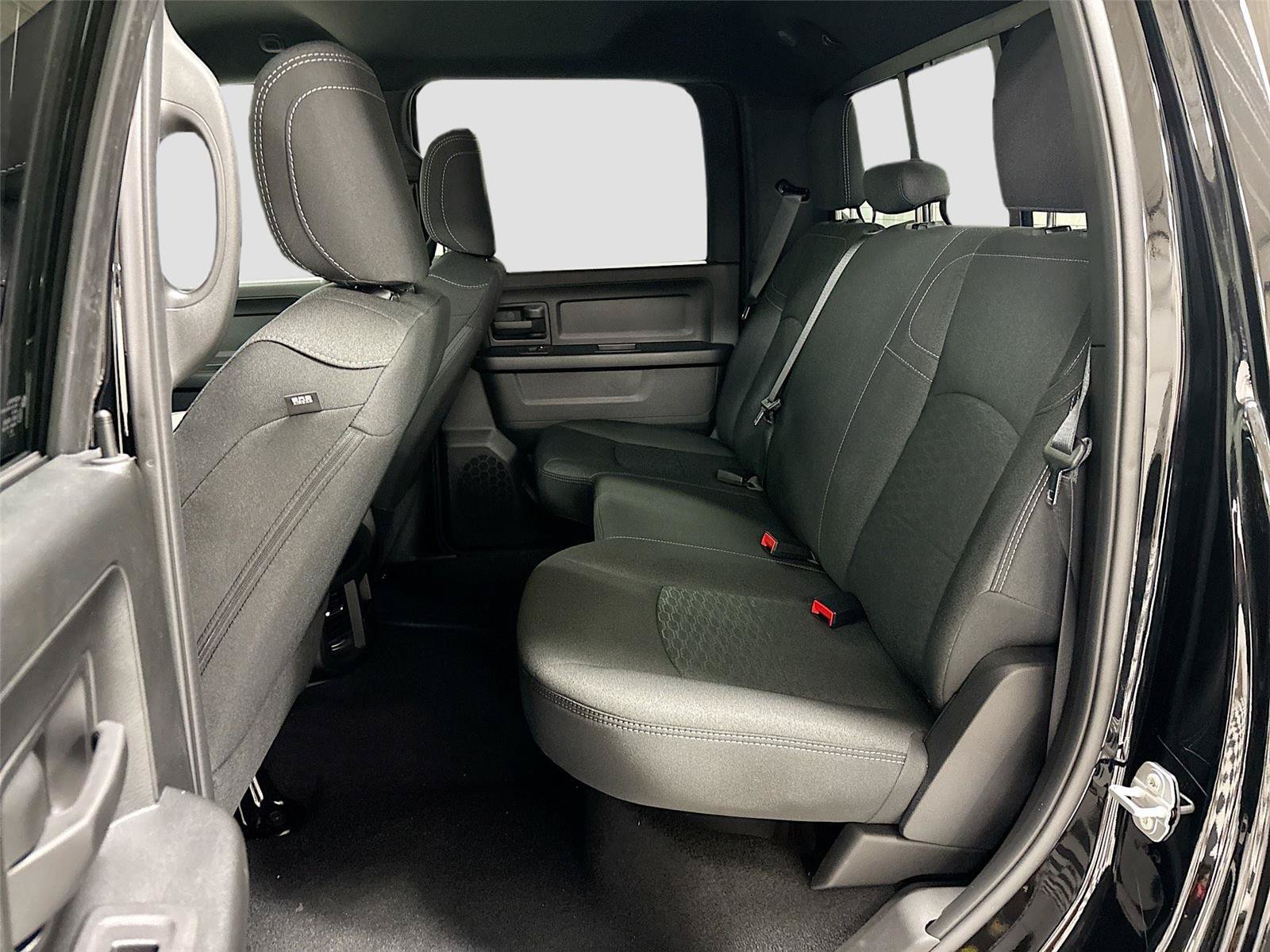 New 2026 RAM 2500 Tradesman AWD/4WD image 32