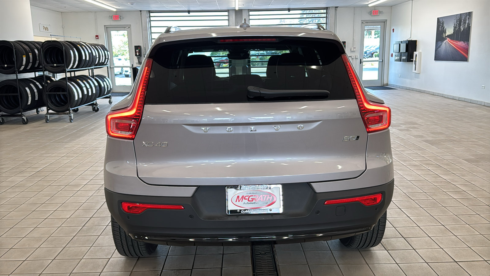 New 2026 Volvo XC40 B5 Plus w/ Protection Package Premier AWD/4WD image 6