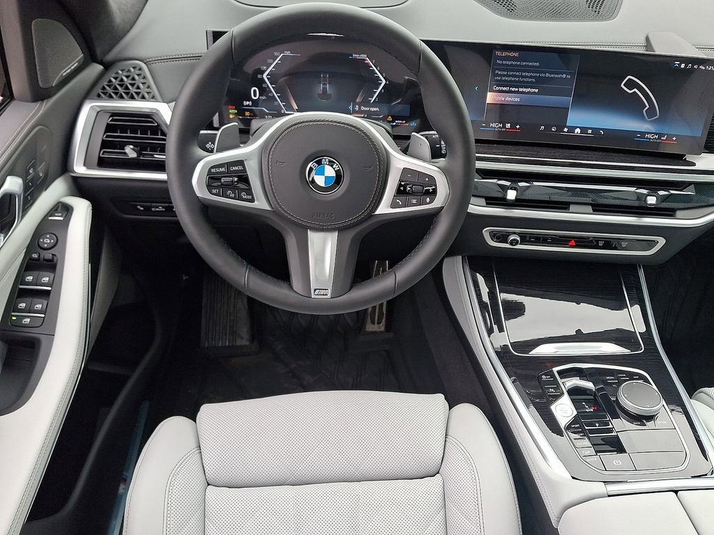 Used 2026 BMW X5 xDrive40i w/ M Sport Package image 12