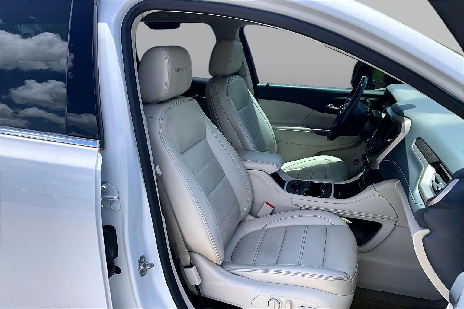 Certified 2023 GMC Acadia Denali FWD image 16