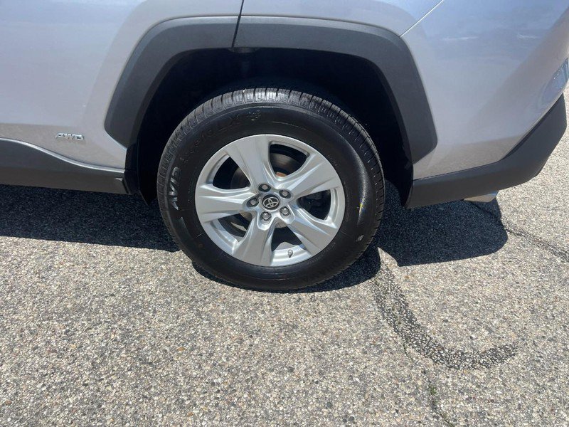 Used 2021 Toyota RAV4 LE w/ Carpet Mat Package (TMS) image 6