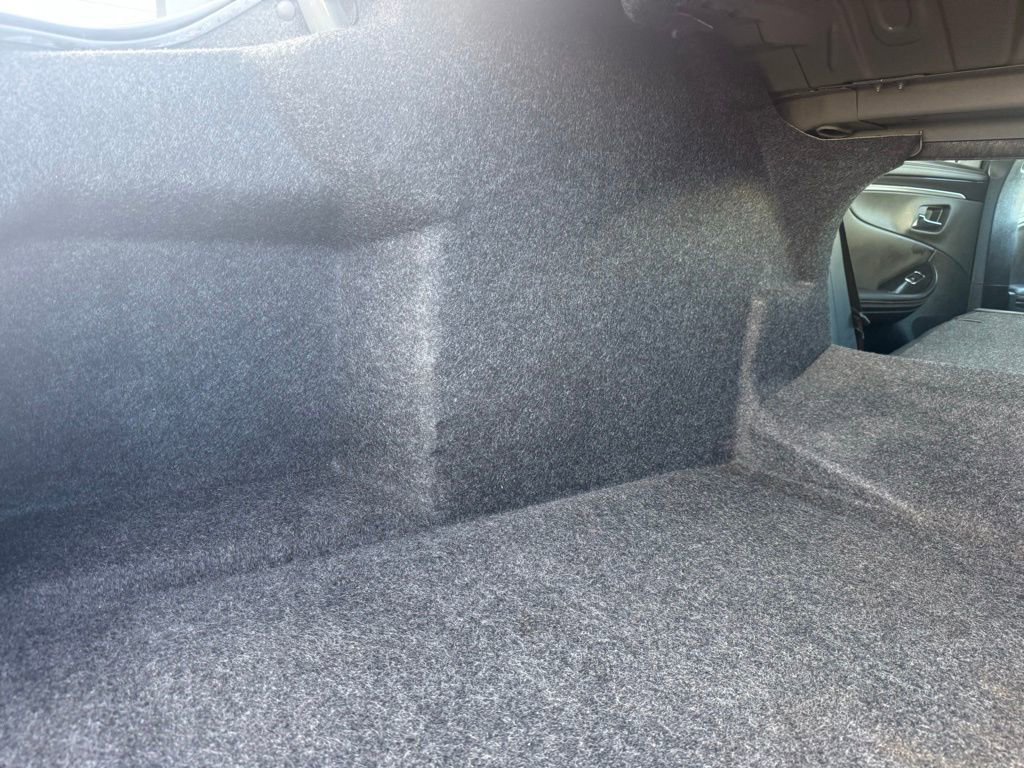 Used 2017 Chevrolet Impala LT FWD image 34