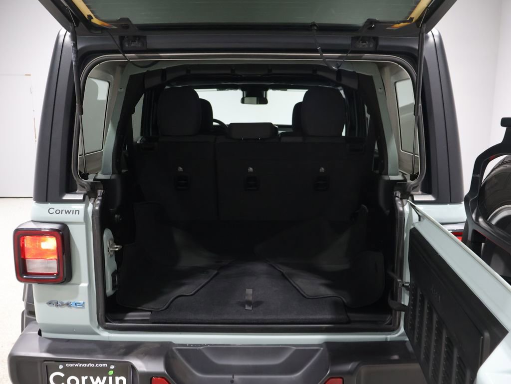 Used 2024 Jeep Wrangler Unlimited w/ Convenience Group image 20