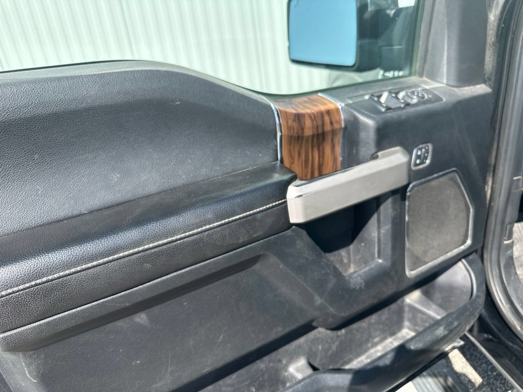 Used 2018 Ford F150 Lariat w/ Equipment Group 502A Luxury AWD/4WD image 13