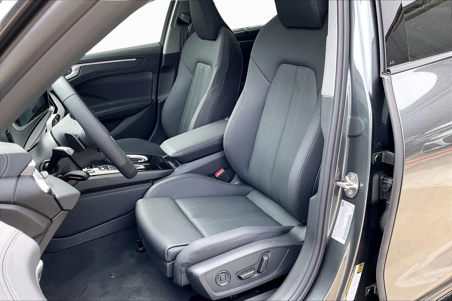 New 2026 Audi A6 Premium Plus AWD/4WD image 9