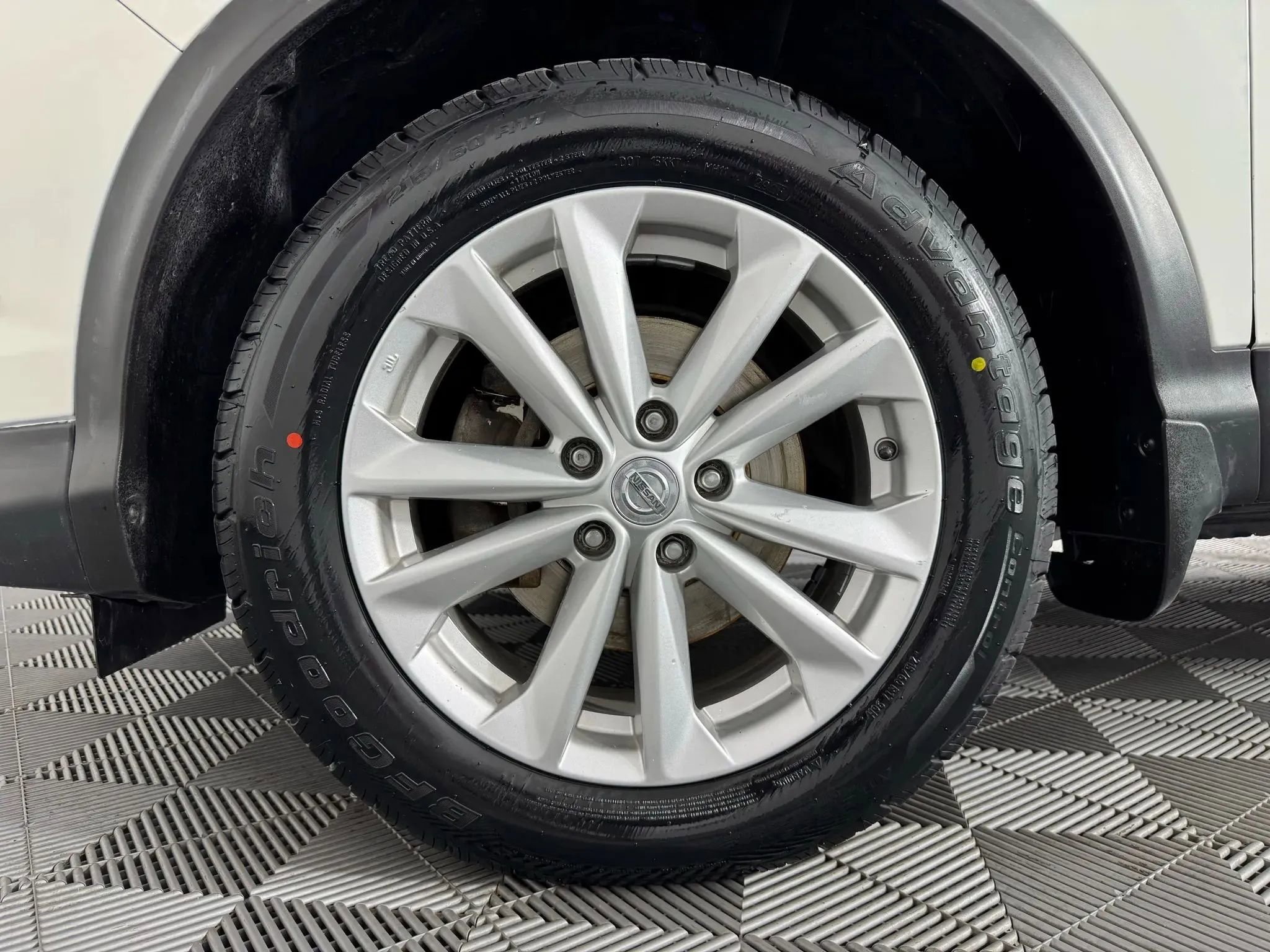 Used 2018 Nissan Rogue Sport S w/ S Appearance Package image 38