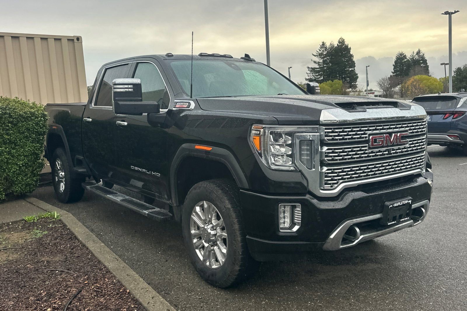 Used 2023 GMC Sierra 2500 Denali image 2