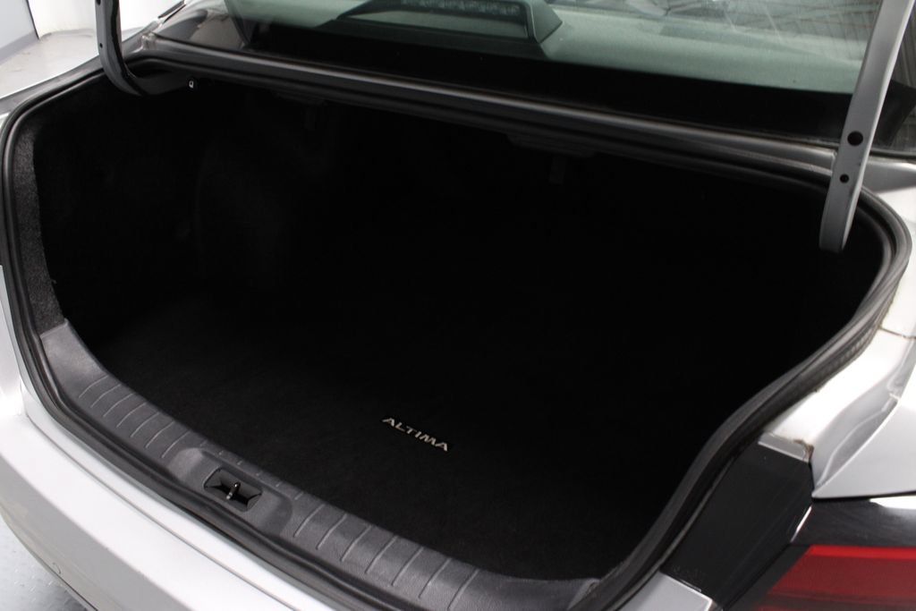 Certified 2024 Nissan Altima 2.5 SV FWD image 15