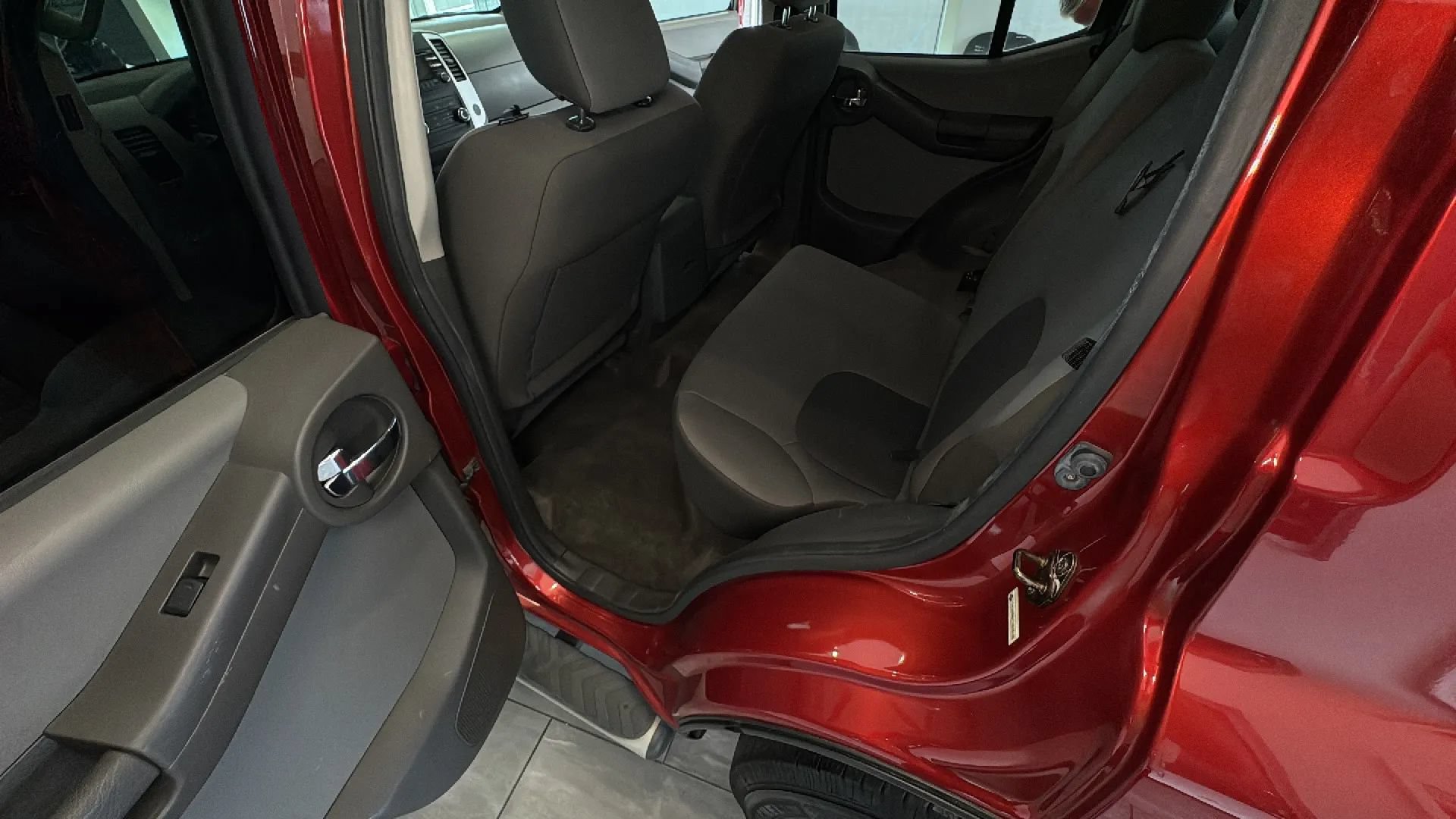 Used 2013 Nissan Xterra S w/ Value Package RWD image 36